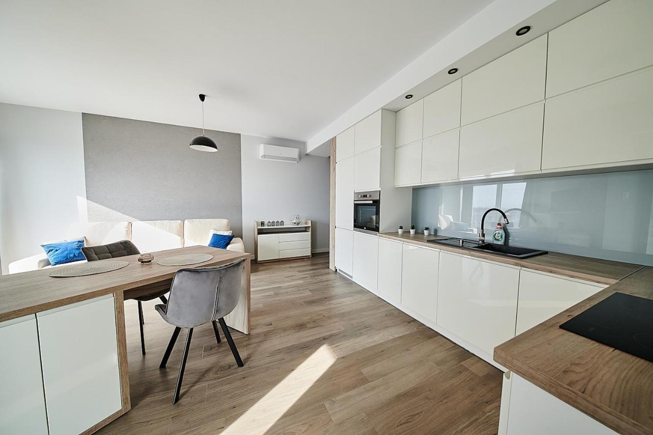 Capital Towers Rent Apartments Rzeszów Exterior foto